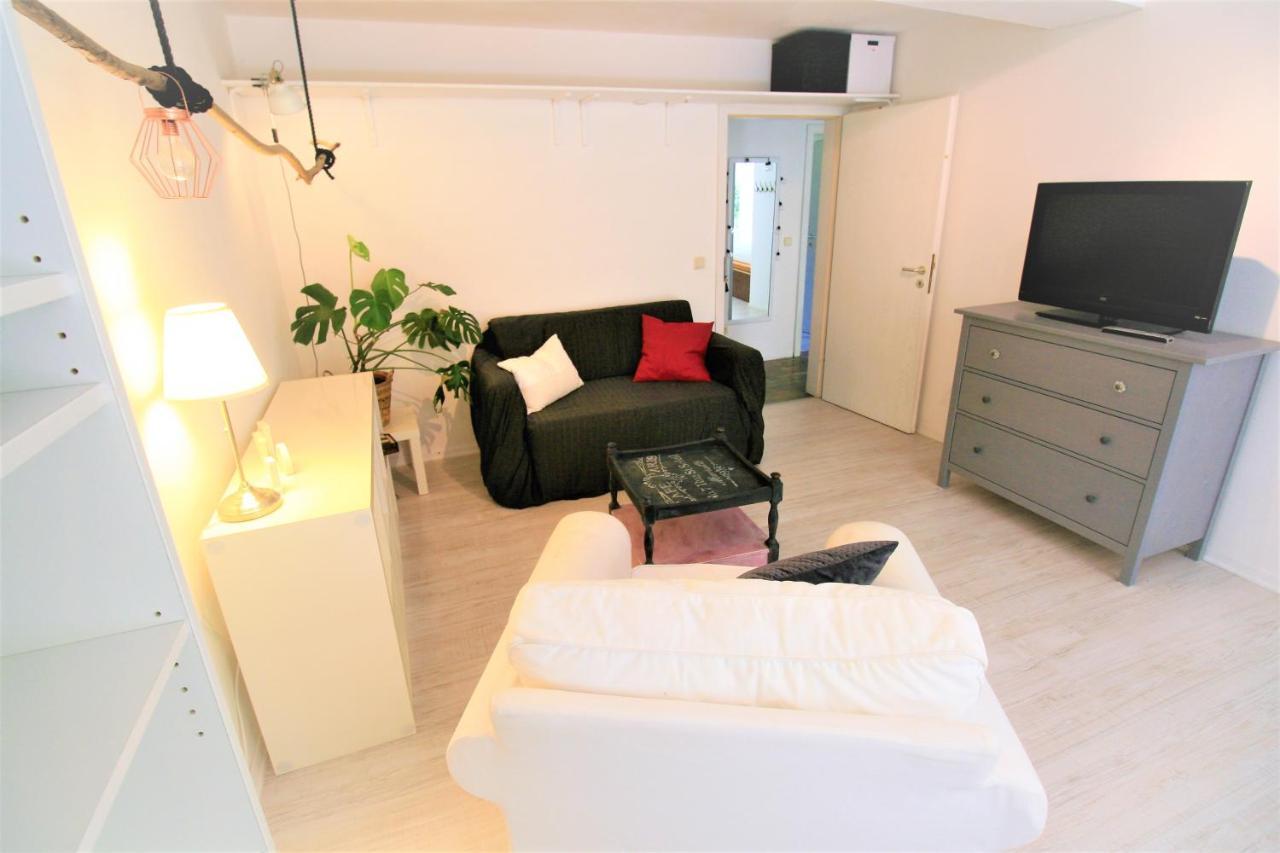 Zentrale Ferienwohnung „Treibholz“ Im Sonnenblumenhaus Flensburg Exterior photo