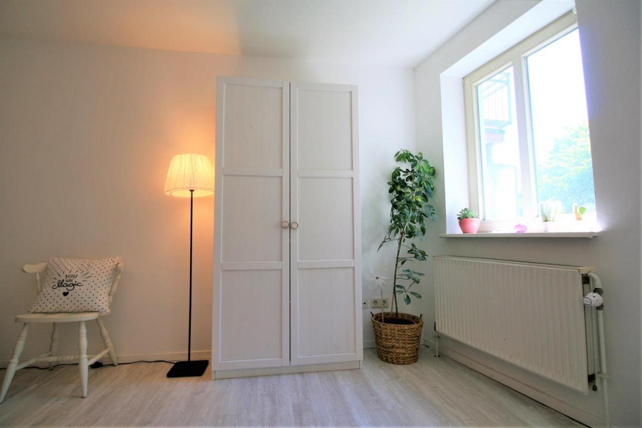 Zentrale Ferienwohnung „Treibholz“ Im Sonnenblumenhaus Flensburg Exterior photo